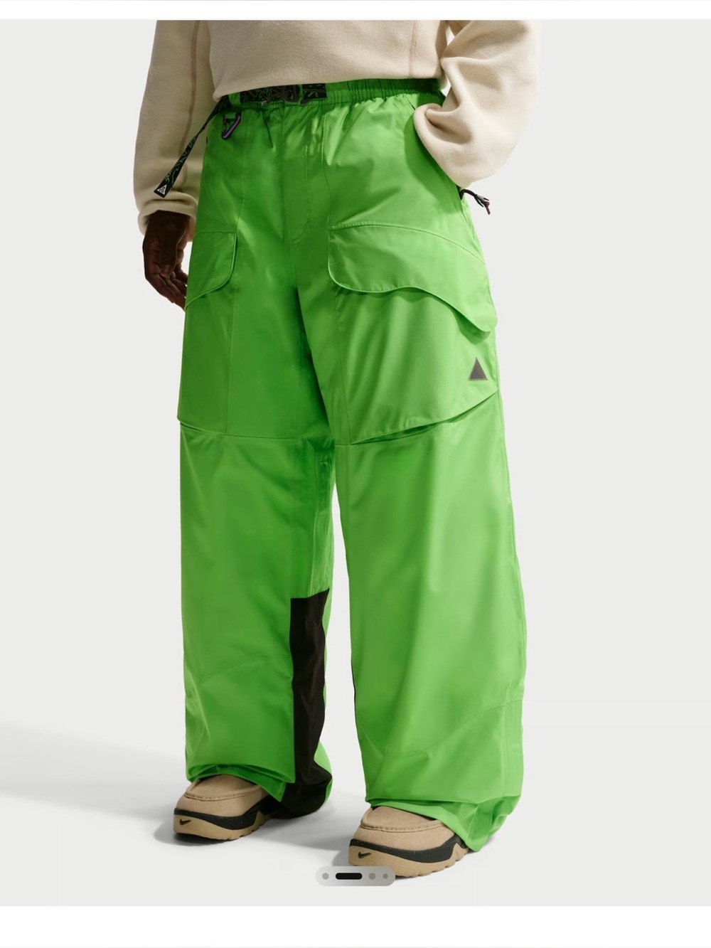 Recycled Materials
Nike ACG "Skull Peak"
Storm-FIT Dolomite Pants